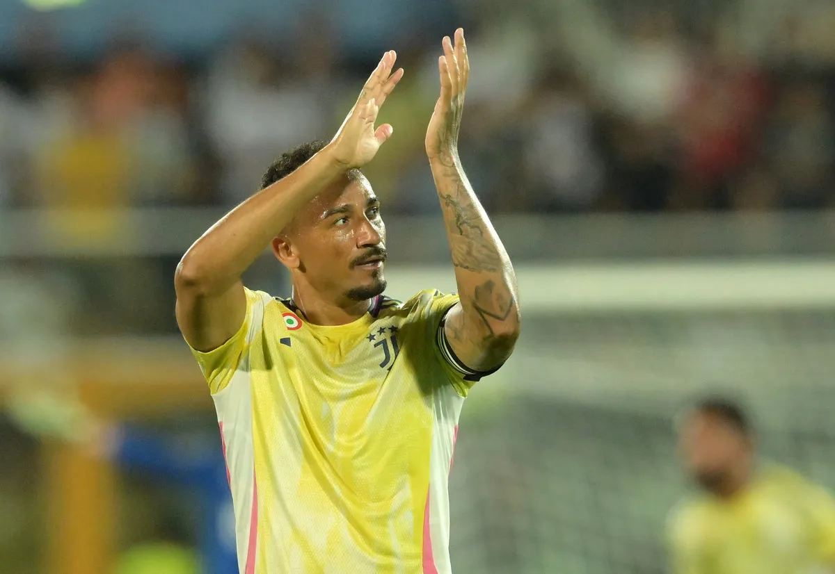 Danilo Ungkap Rahasia Kerja Keras Ronaldo dan Ancelotti di Juventus