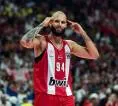 Evan Fournier Pimpin Olympiacos Tumbangkan Panathinaikos di Final