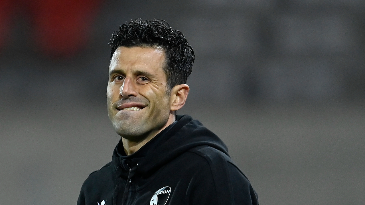 Fabio Grosso Janji Bangun Fiorentina yang Bermain dengan Keberanian