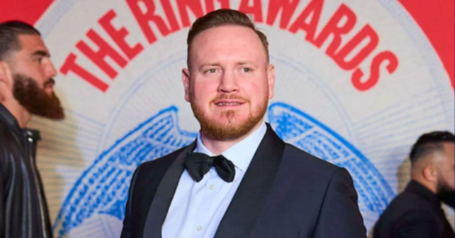 George Groves: Petinju Besar Inggris Harus Pensiun - sumber: (secondsout)