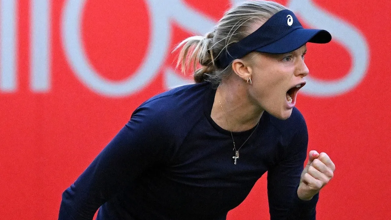 Harriet Dart Susah Jatuh Bangun Loncati Rintangan Pertama Di Queen’s Club