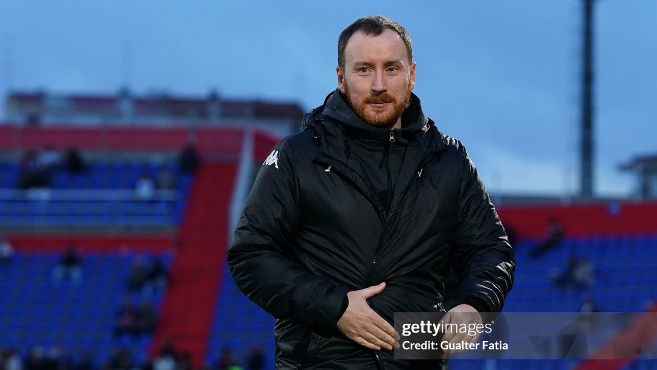Ian Cathro Resmi Tangani Saint-Etienne hingga 2028
