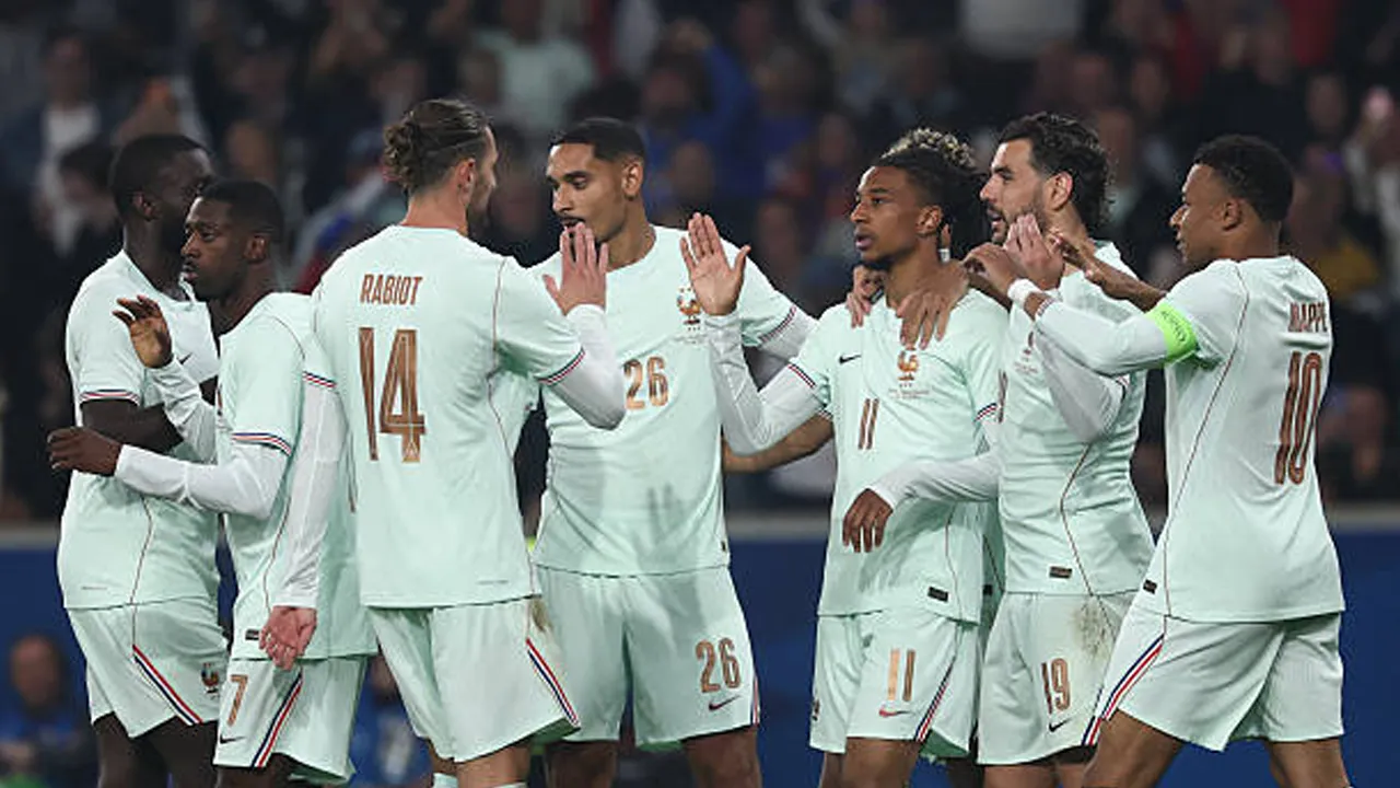 Michael Olise Cetak Hat-trick, Prancis Menang 3-1 Atas Irlandia Utara