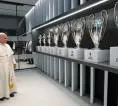 Paus Leo XIV Gembira Bisa Mengunjungi Kandang Real Madrid