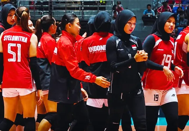 Timnas Voli Putri Indonesia Bungkam Hong Kong 3 - sumber: (blokbojonegoro)
