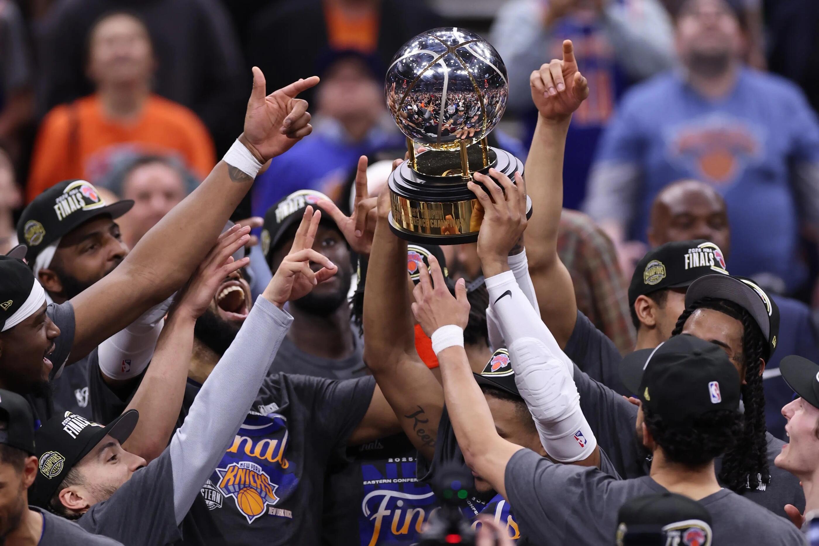 Wembanyama Pimpin Spurs Tundukkan Knicks di MSG