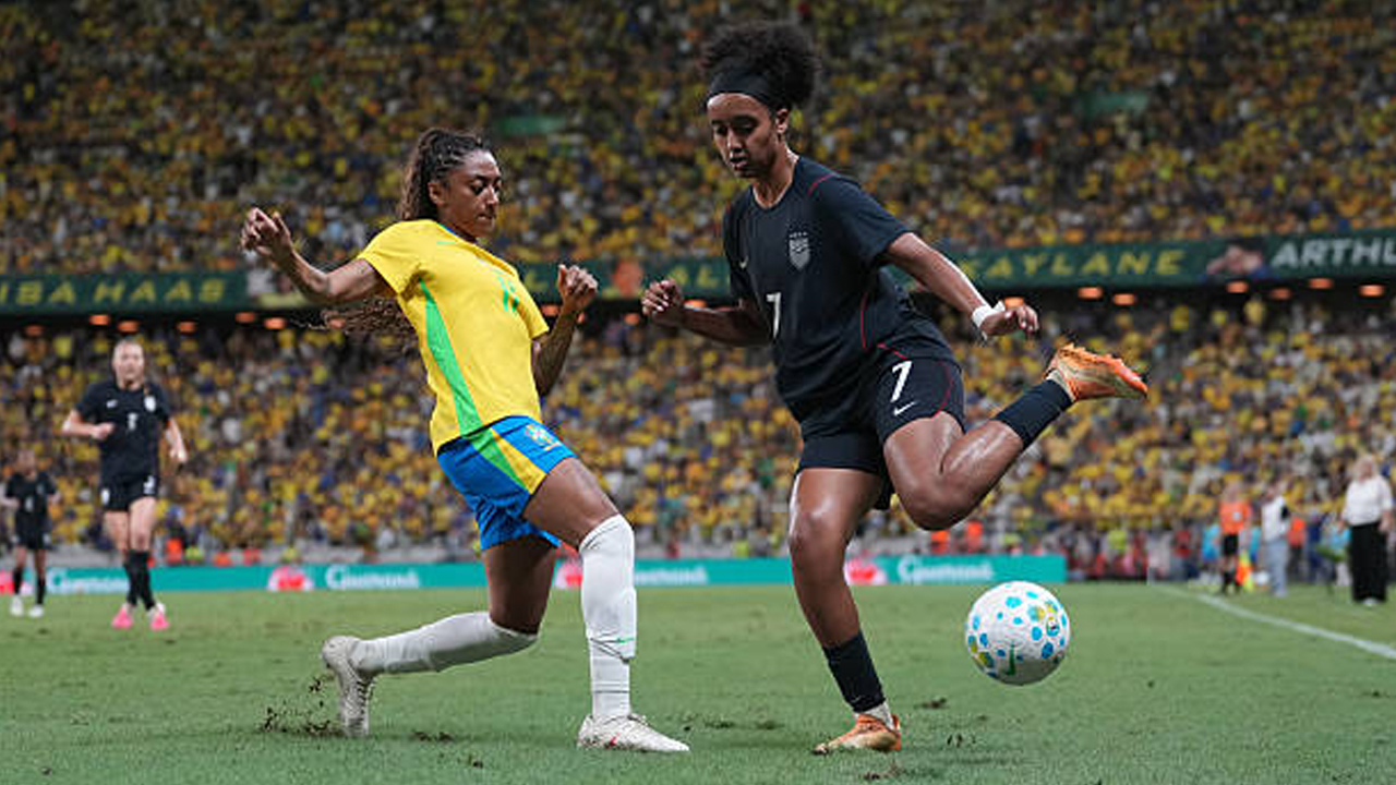 Amerika Serikat Taklukkan Brasil, Delapan Kartu Merah Warnai Jalannya Laga