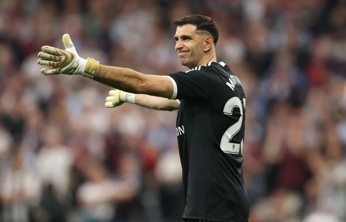 Juventus Capai Kesepakatan dengan Dibu Martinez, Tekan Aston Villa untuk Transfer Gratis - sumber: (footballitalia)