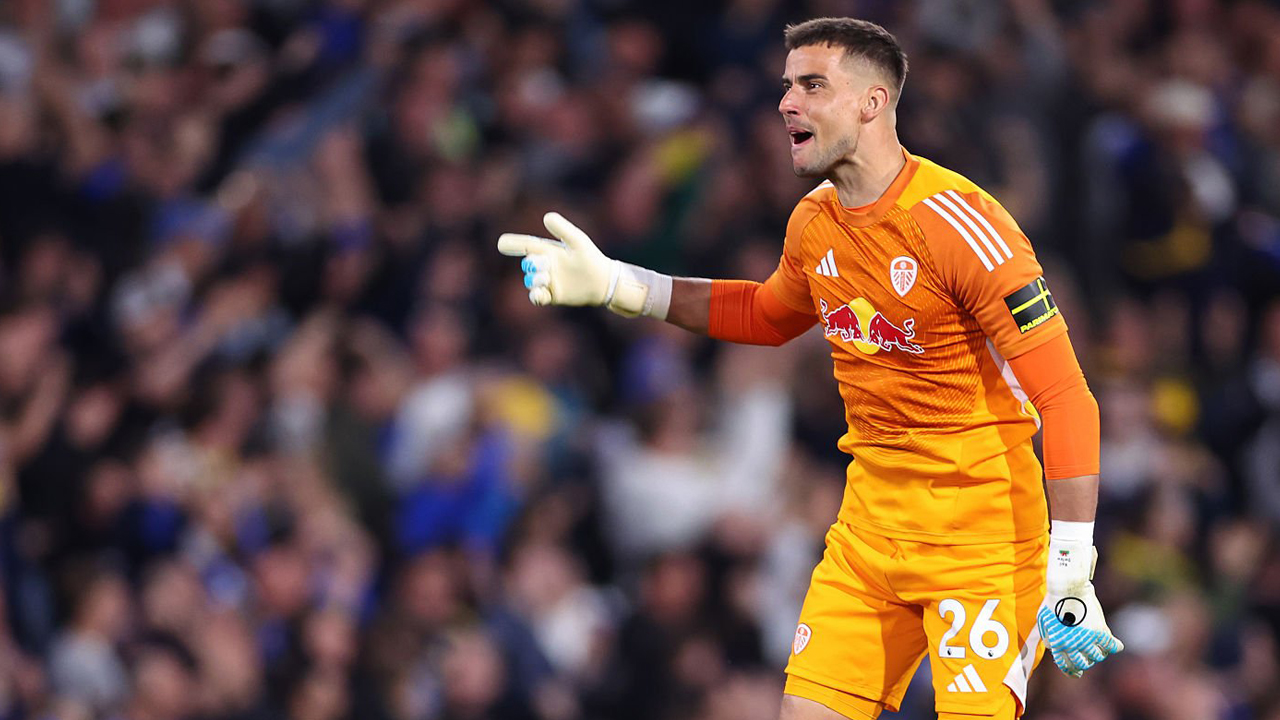 Karl Darlow dan Sam Johnstone Masuk Radar Tottenham Hotspur