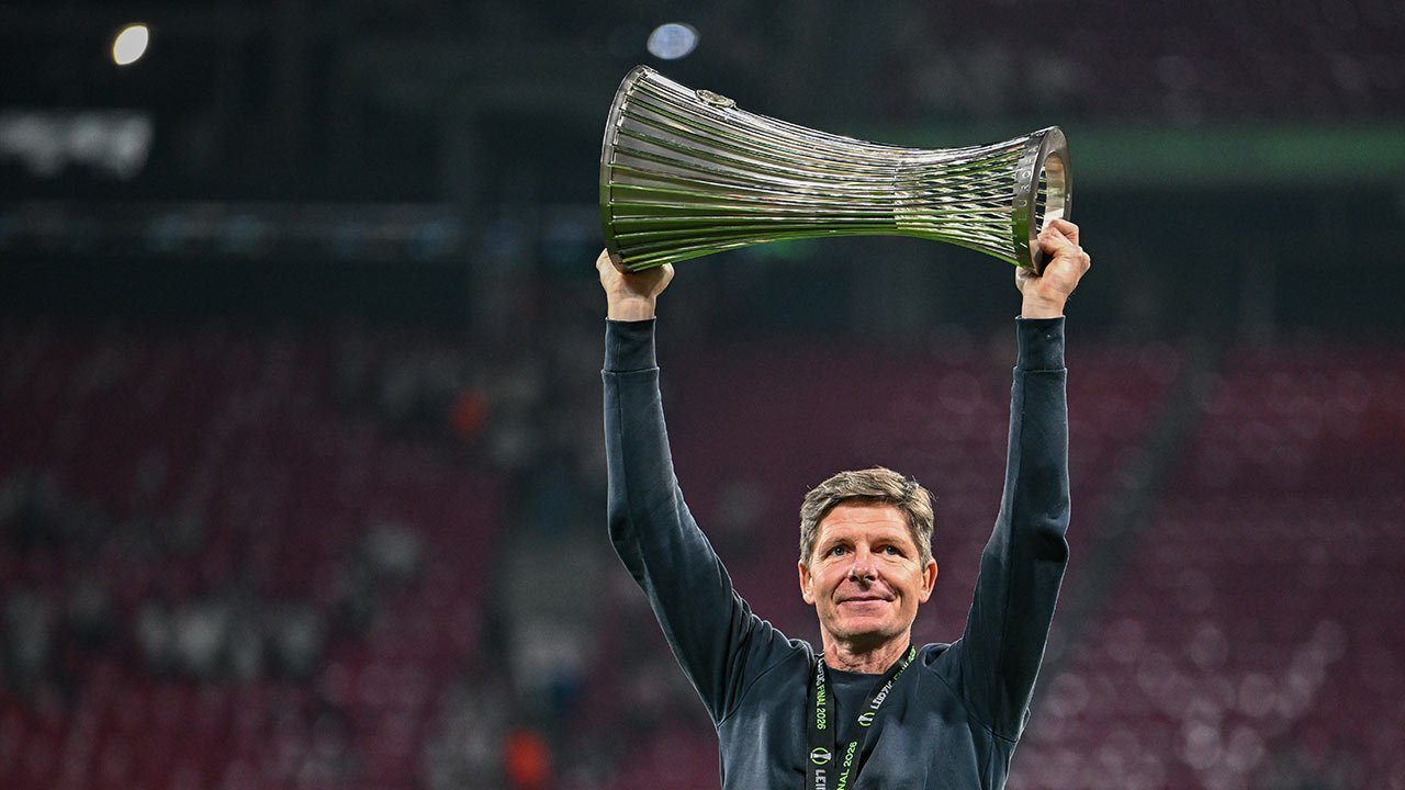 Oliver Glasner Resmi Tolak Proposal Feyenoord demi Tunggu AC Milan