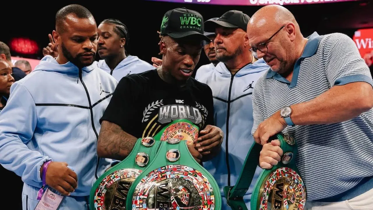 O'Shaquie Foster menilai saat ini merupakan waktu yang tepat untuk merealisasikan duel yang dinantikan banyak penggemar tinju. (Foto: Fight TV)