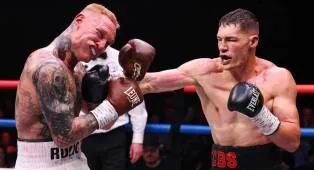 Ryan Rozicki Nikmati Pertarungan Berdarah Meski Kalah dari Billam-Smith