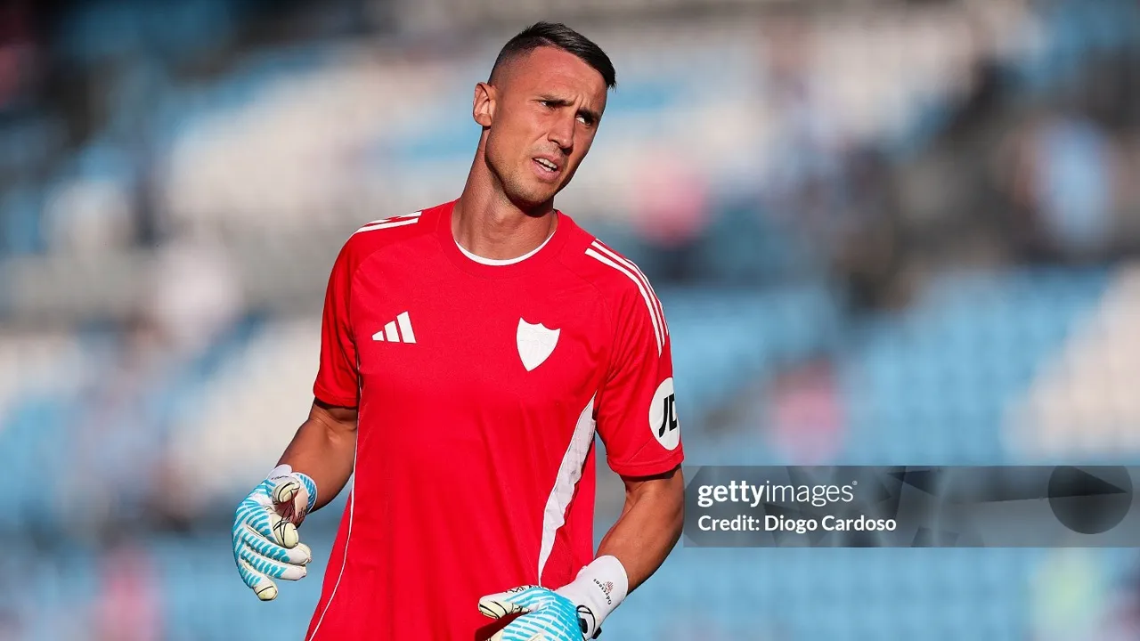 Odysseas Vlachodimos masih berharap lanjut bersama Sevilla