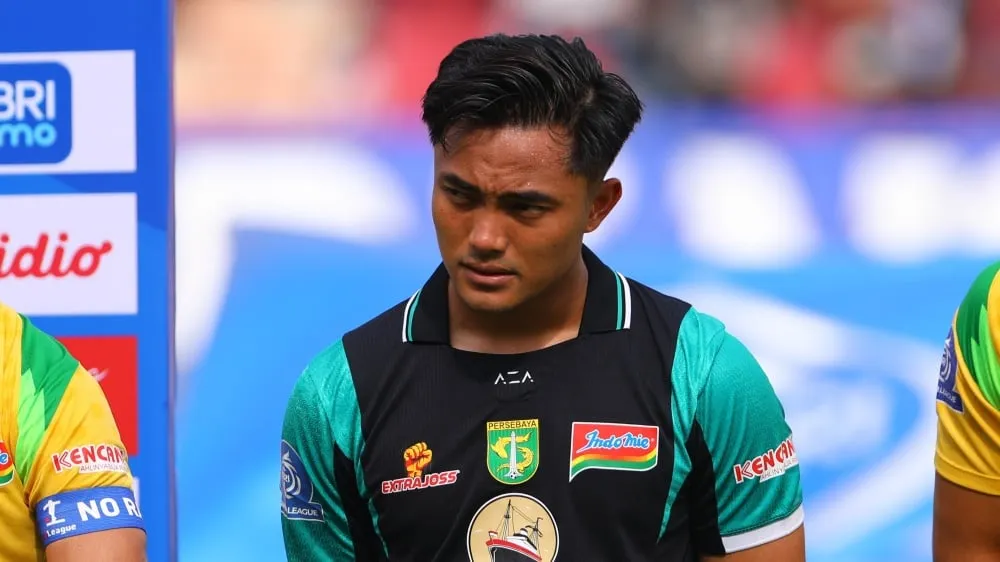 Persebaya Memastikan Masa Depan dengan Kontrak Ernando Ari Setia sebagai Kiper Utama - sumber: (ileagueid)
