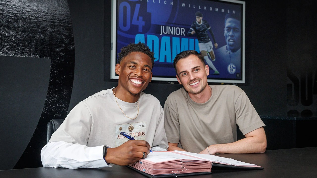 FC Schalke 04 Resmi Boyong Striker Gagal SC Freiburg, Junior Adamu