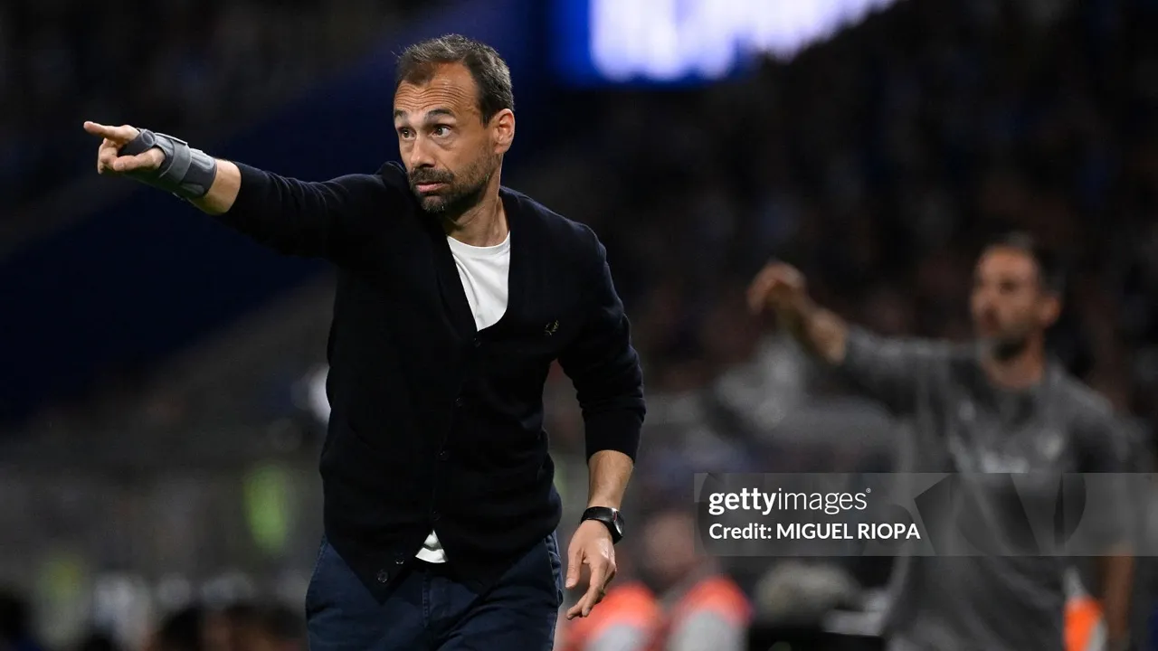 Hugo Oliveira muncul sebagai kandidat kuat manajer Fulham