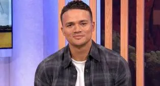 Jermaine Jenas Terpojok dalam Wawancara Langsung Terkait Pemutusan Kontrak BBC