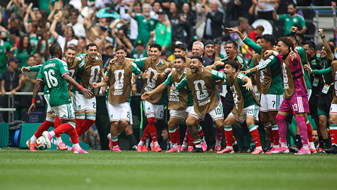 Julian Quinones dan Raul Jimenez Antar Meksiko Taklukkan Afrika Selatan