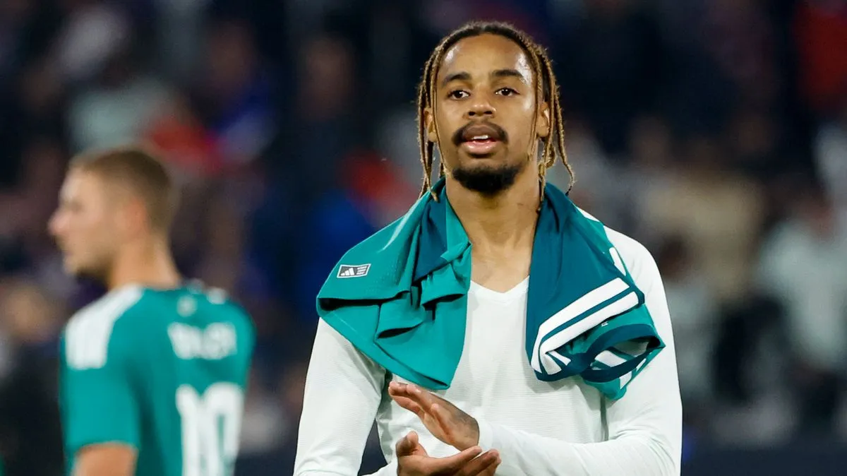 PSG Beri Lampu Hijau Transfer Bradley Barcola - sumber: (footballlondon)