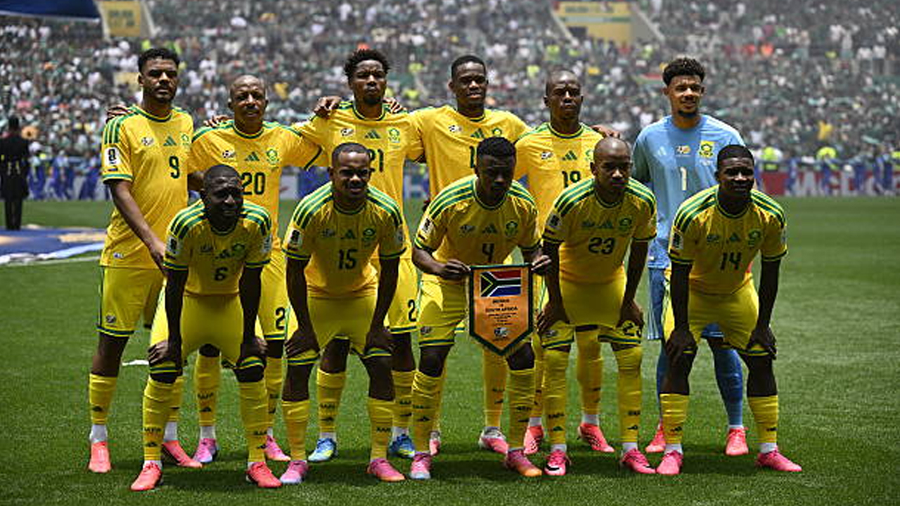 Takluk dari Meksiko, Hugo Broos Soroti Buruknya Penguasaan Bola Afrika Selatan