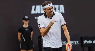 Taylor Fritz Selamat Dari Amukan Martin Landaluce Di Stuttgart