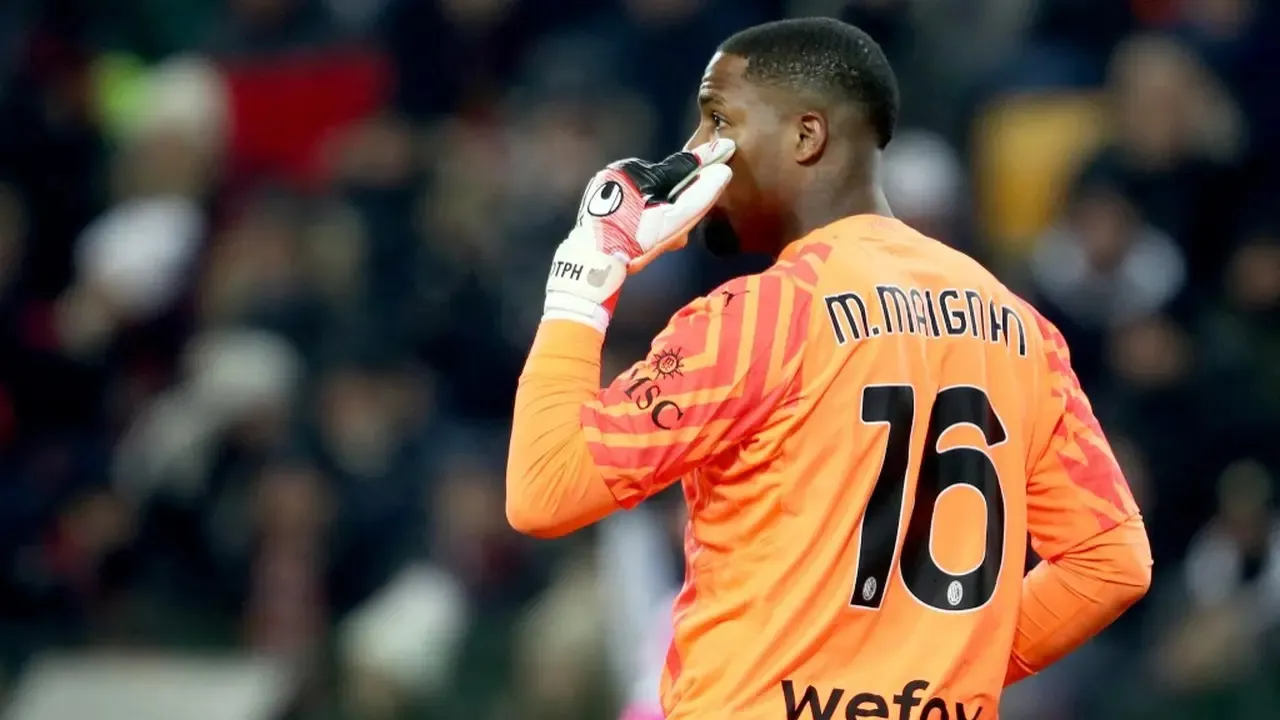Agen Mike Maignan Cari Klub Lain, Milan Patok Harga 40-50 Juta Euro
