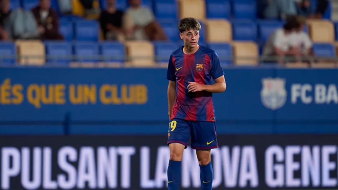 Barcelona Memperpanjang Kontrak Penyerang Muda Oscar Gistau