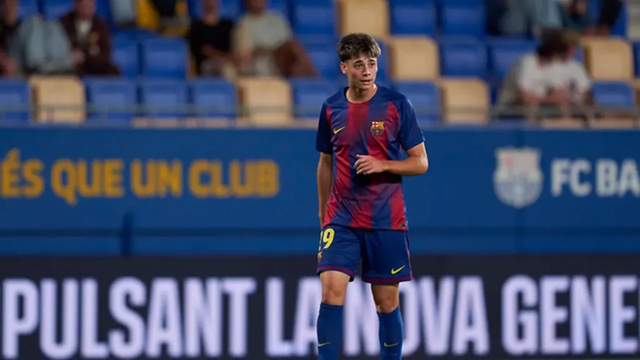 Barcelona Memperpanjang Kontrak Penyerang Muda Oscar Gistau