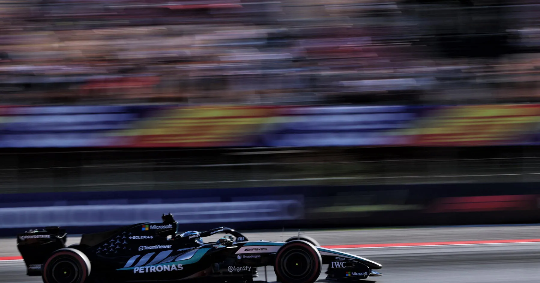 George Russell Ungguli FP3 di GP Barcelona-Catalunya 2026 - sumber: (racingnews365)