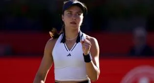 Iva Jovic Paksa Amanda Anisimova Angkat Kaki Dari Queen’s Club