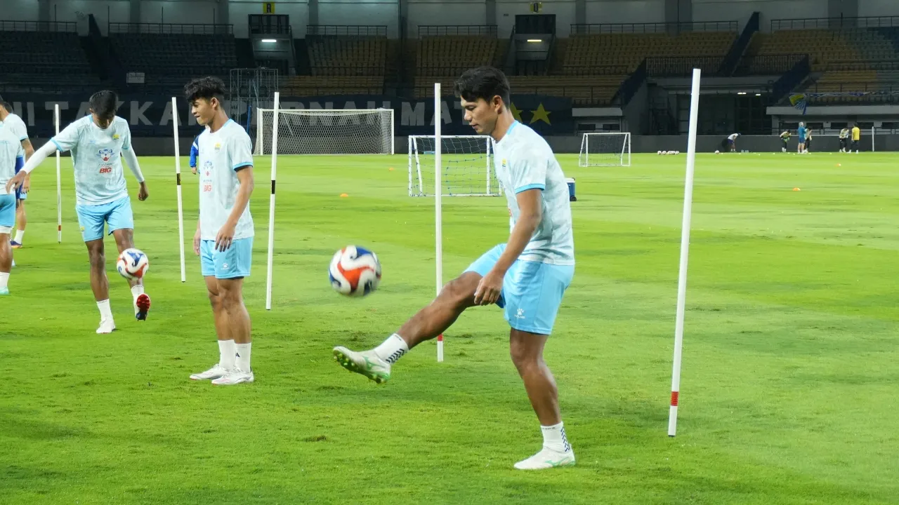 Bek senior Persib, Achmad Jufriyanto