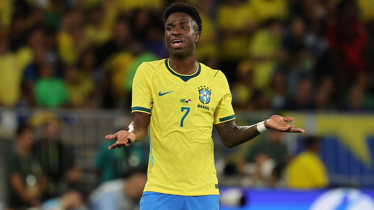 Kontrak Belum Jadi Prioritas, Vinicius Junior Pilih Fokus ke Timnas Brasil