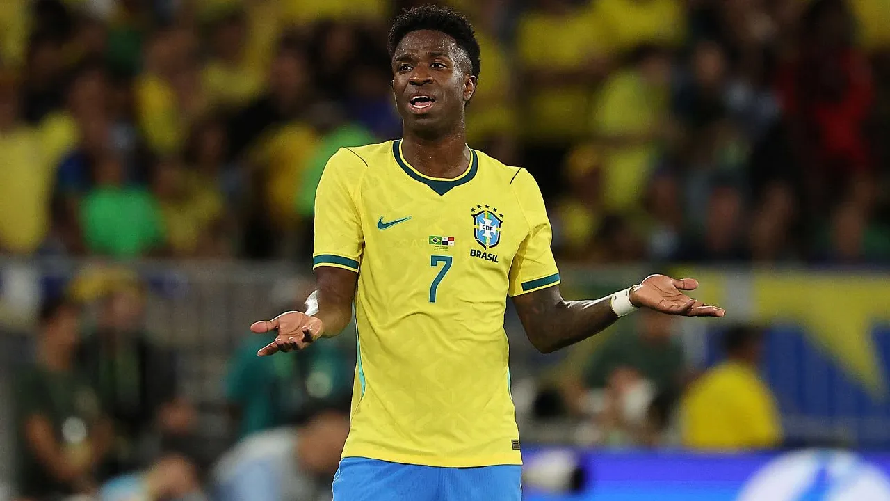 Kontrak Belum Jadi Prioritas, Vinicius Junior Pilih Fokus ke Timnas Brasil