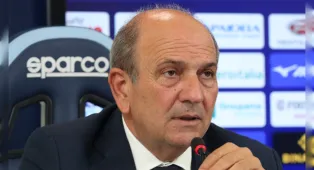 Lazio Cari Formula Yang Tepat Untuk Rekrut Gelandang Bayern