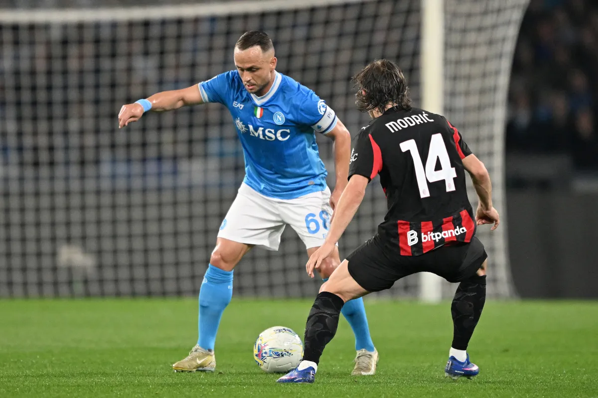 Lobotka Dipastikan Bersama Napoli hingga 2027 di Bawah Kendali Allegri - sumber: (footballitalia)