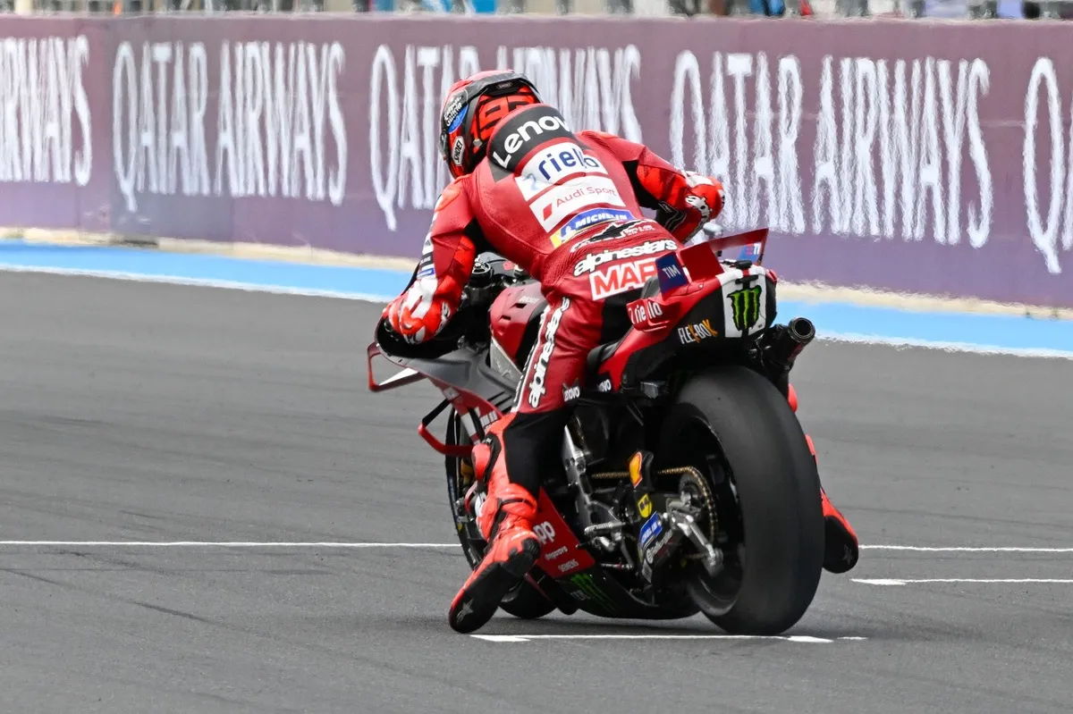 Pirelli Tegaskan Tidak Akan Buat Ban Khusus “Marquez” di MotoGP - sumber: (motorsport)
