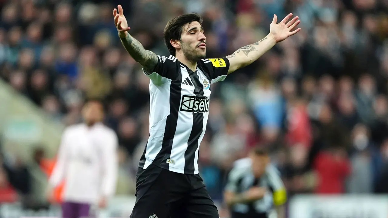 Sandro Tonali Ingin Tinggalkan Newcastle, Kembali ke Milan Masih Mimpi