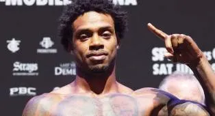 Stevenson Jagokan Errol Spence Jr Kalahkan Tim Tszyu