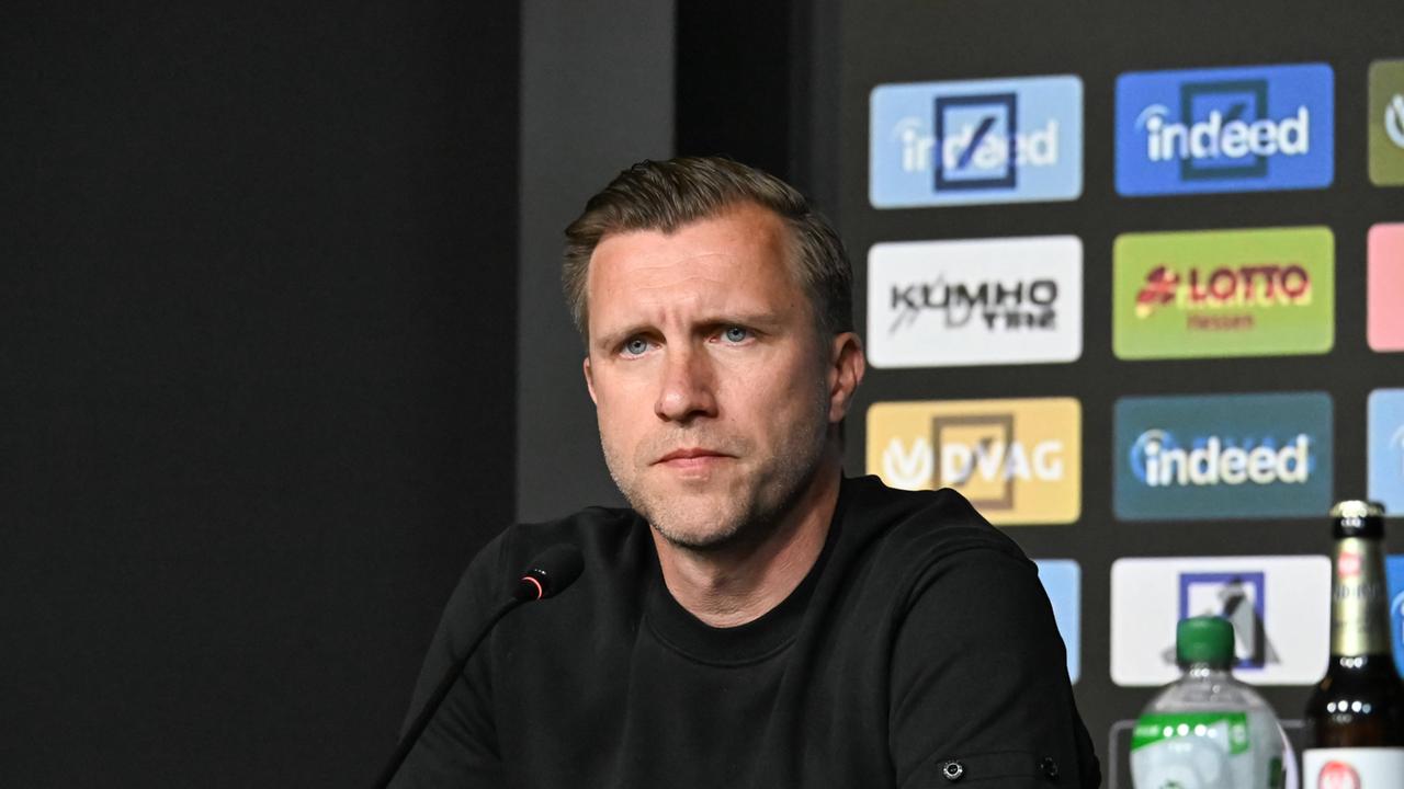 Ibrahimovic Menang Lagi: Rangnick Mundur, Markus Krosche Masuk Dafting