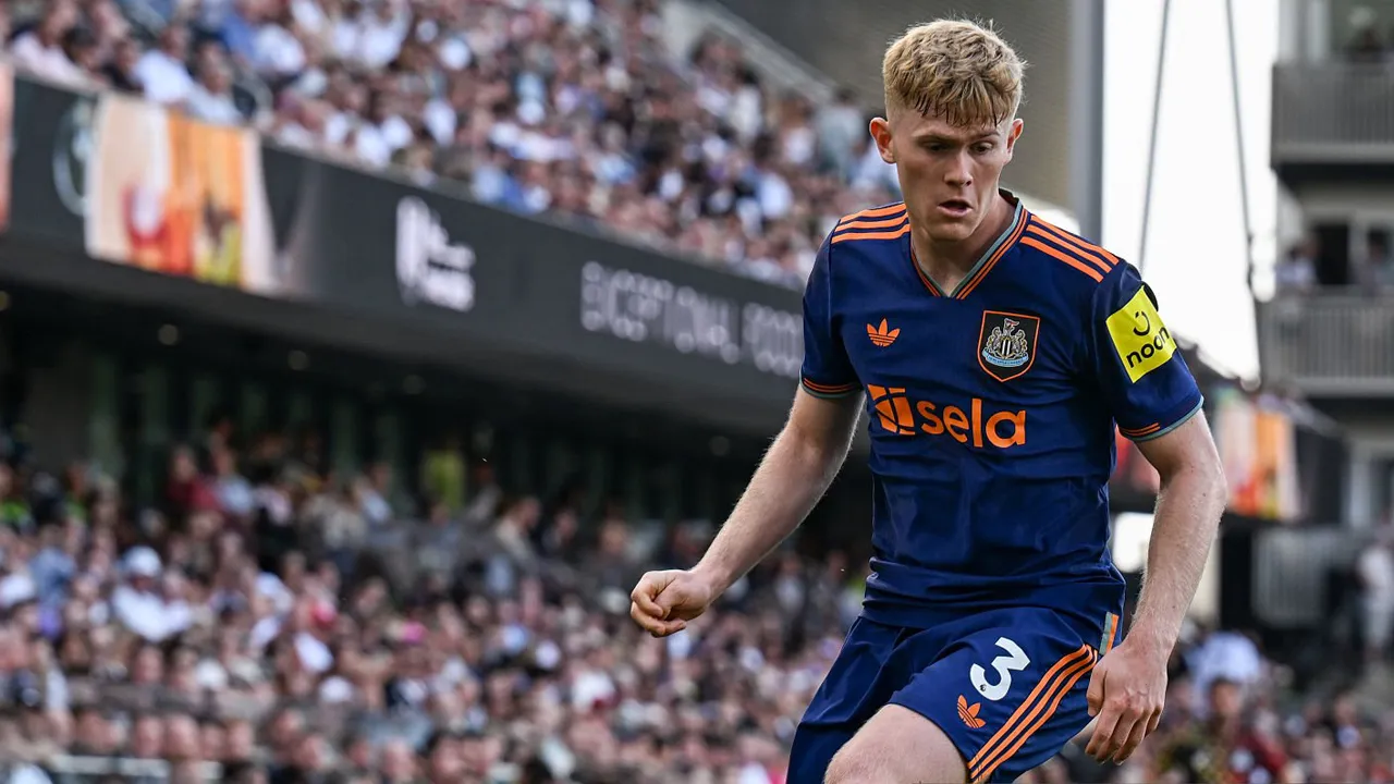 MU Prioritaskan Transfer Lewis Hall untuk Perkuat Pos Bek Kiri