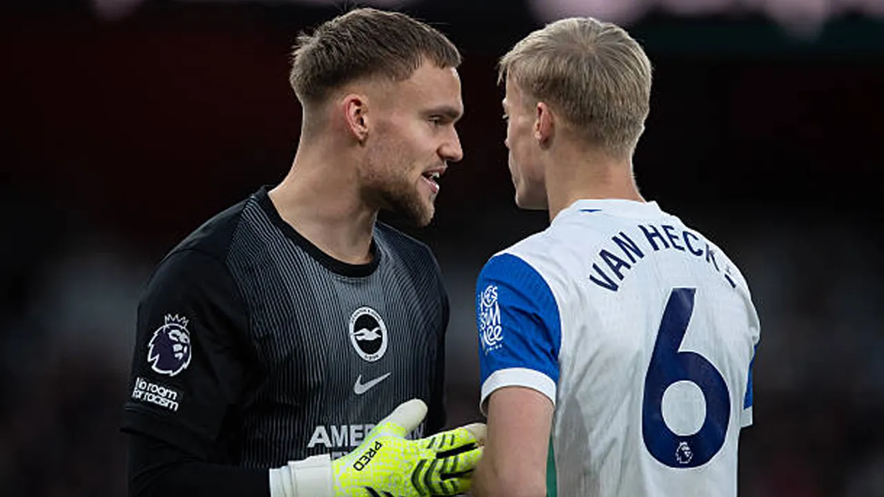 Lama Main Bareng, Bart Verbruggen Sudah Paham Jan Paul van Hecke