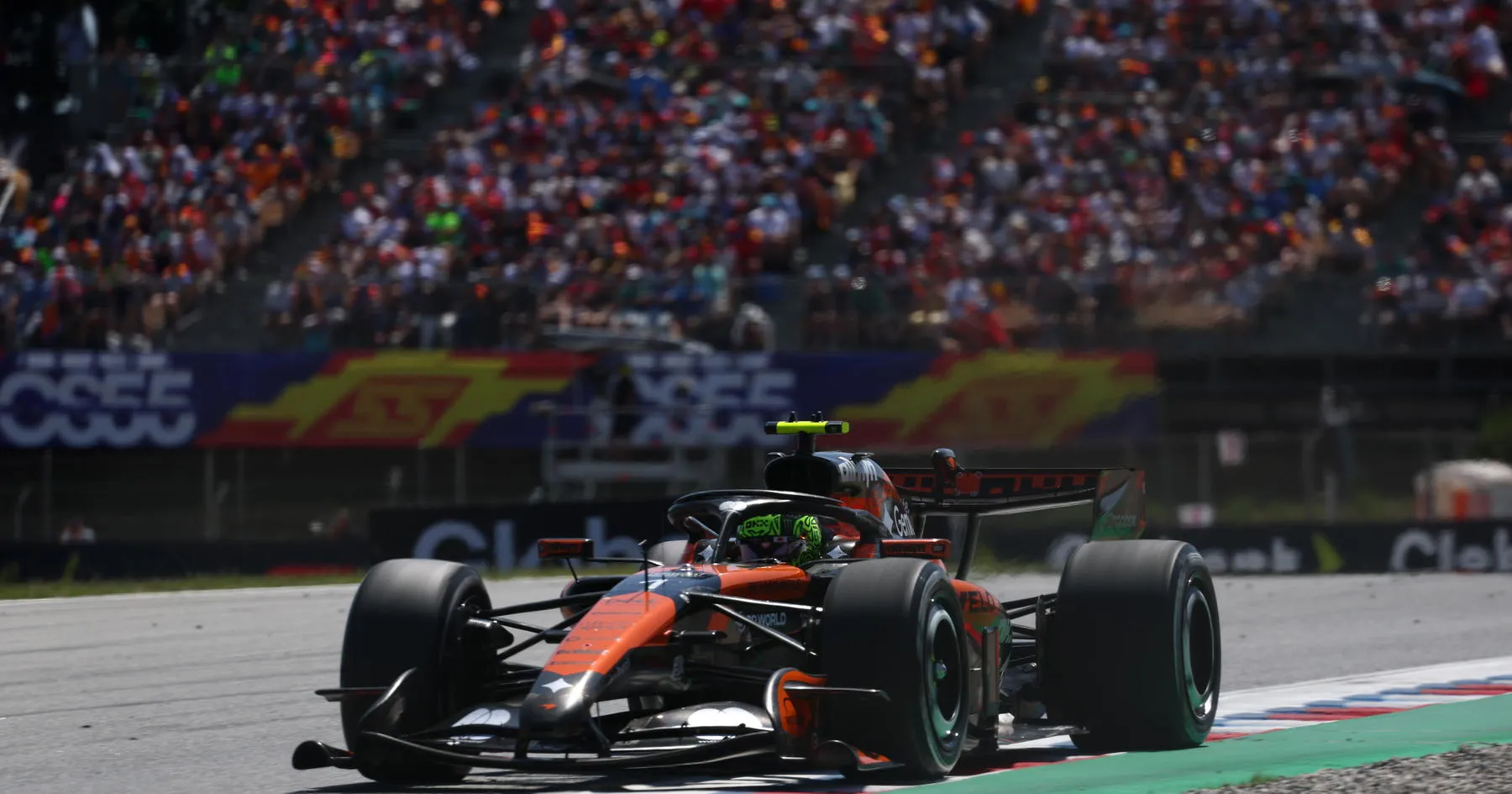 Lando Norris Evaluasi McLaren Usai Kalah dari Ferrari & Mercedes - sumber: (racingnews365)