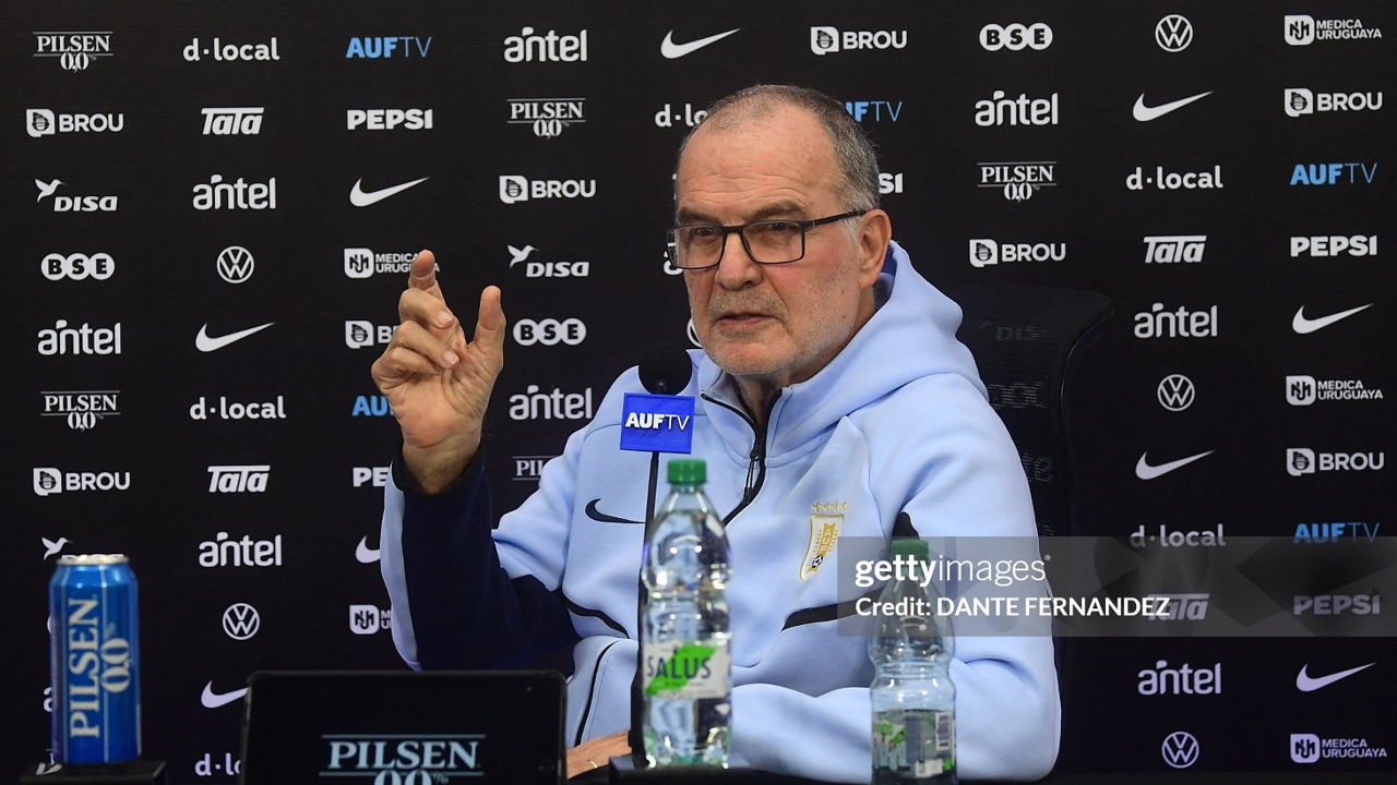 Marcelo Bielsa Bela Tim Medis Uruguay Jelang Laga Kontra Arab Saudi