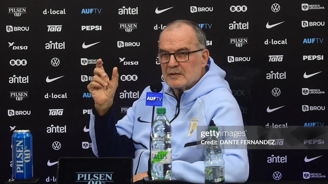 Marcelo Bielsa Bela Tim Medis Uruguay Jelang Laga Kontra Arab Saudi