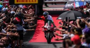 Nicolo Bulega Rela Kehilangan Fans WSBK Demi Wujudkan Mimpi ke MotoGP