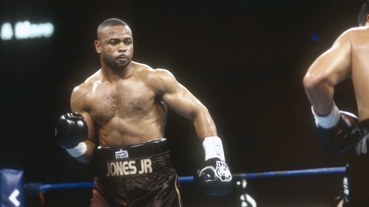 Roy Jones Jr Akui Sugar Ray Leonard Lawan yang Sulit Ditaklukkan