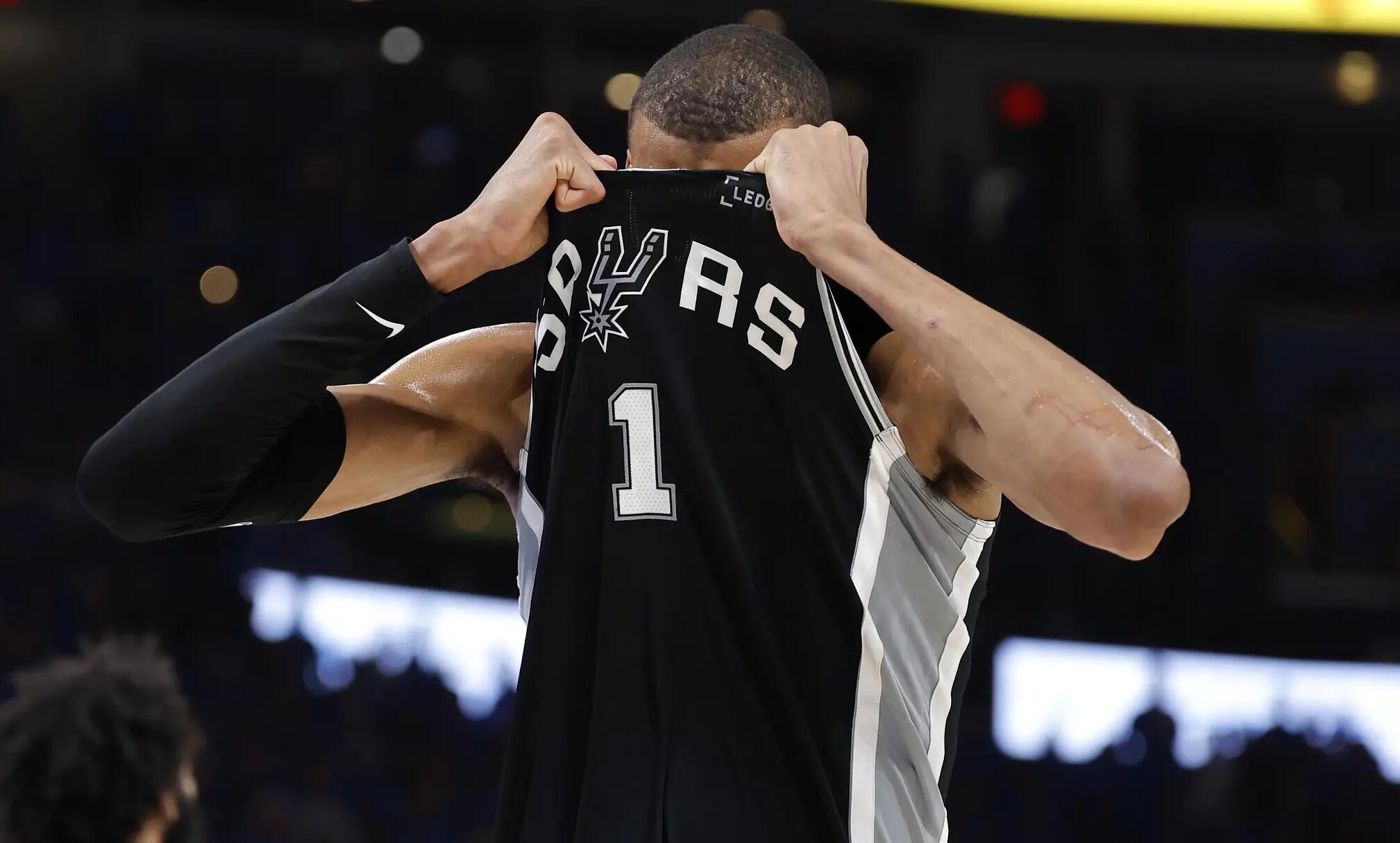 Spurs Tertunduk Saat Knicks Raih Gelar di Kandang Mereka