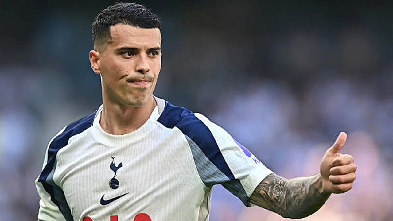 Tunjukkan Komitmen, Pedro Porro Resmi Perpanjang Kontrak di Tottenham