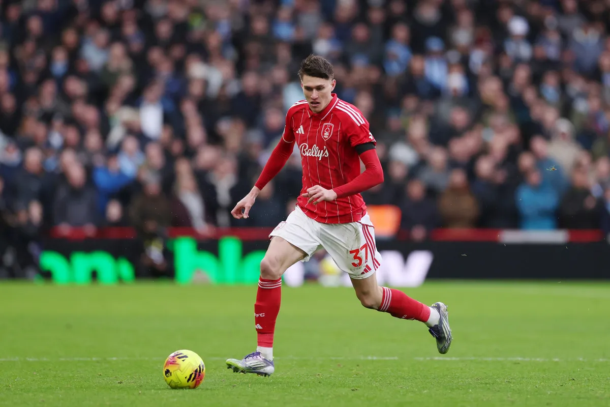 AS Roma Serius Buru Bek Sayap Nottingham Forest, Savona - sumber: (footballitalia)