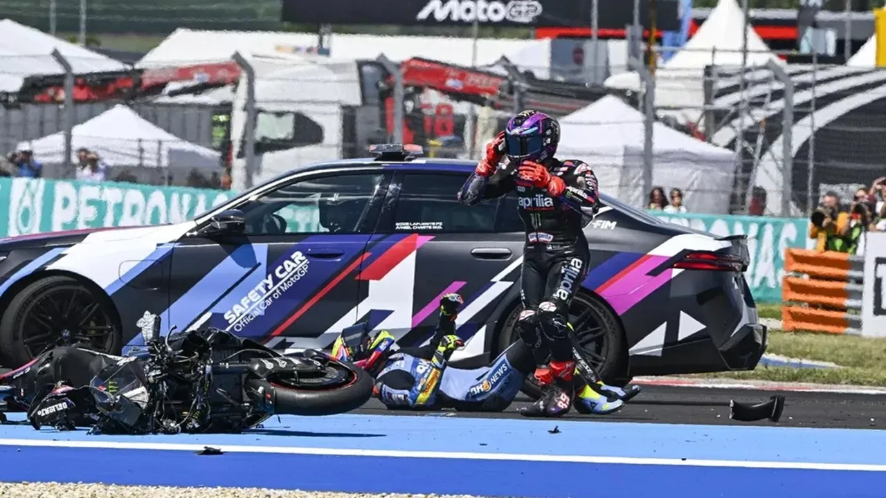 Jorge Martin menjadi penyebab crash beruntun di MotoGP Hungaria 2026